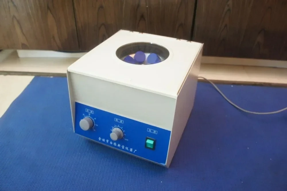 LD-3 電動遠心分離機 研究室医療用 4000 rpm 5 - Xlab Medical のレビューと価格